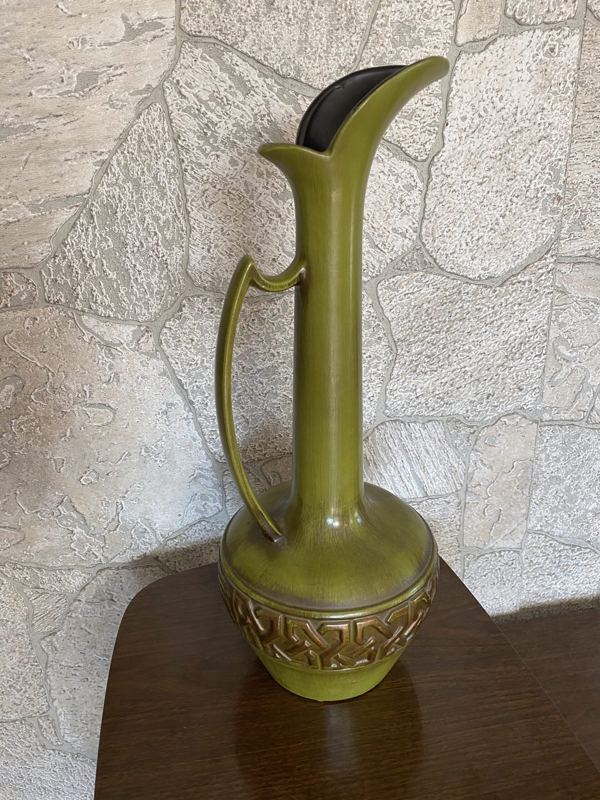 MCM Haeger Jug/Pitcher/Vase #4070/ Vintage Avocado Green Vase/1960s - Image 6