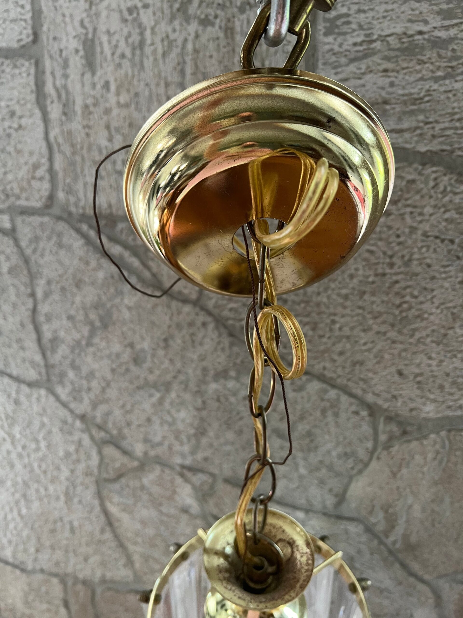 Lucite Ribbon and Brass Chandelier/ Hollywood Regency Lucite Light / Acrylic Art - Image 3