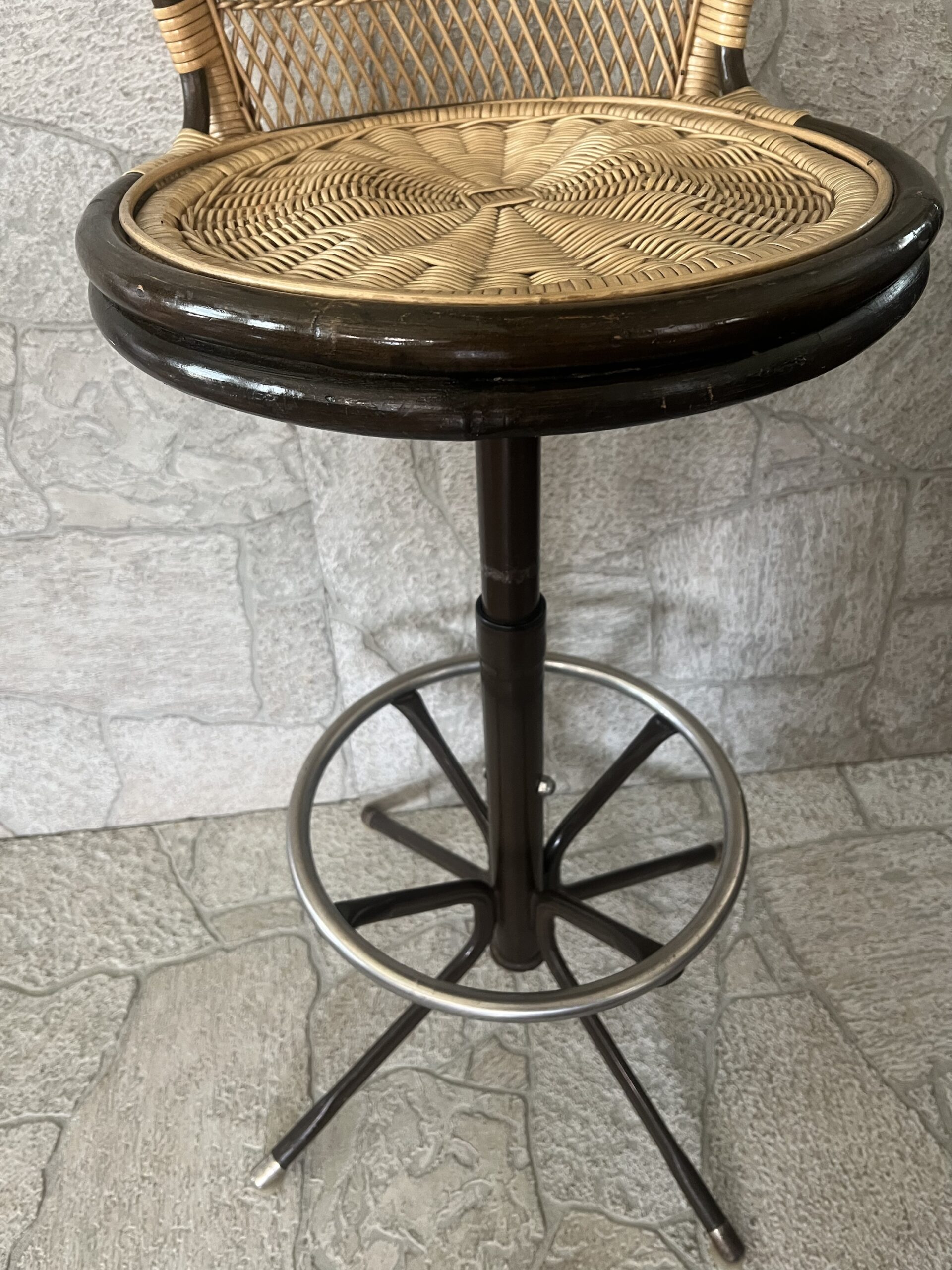 4 Vintage Rattan and Metal Barstools / Tiki Room Swivel Barstools Set of 4 - Image 6